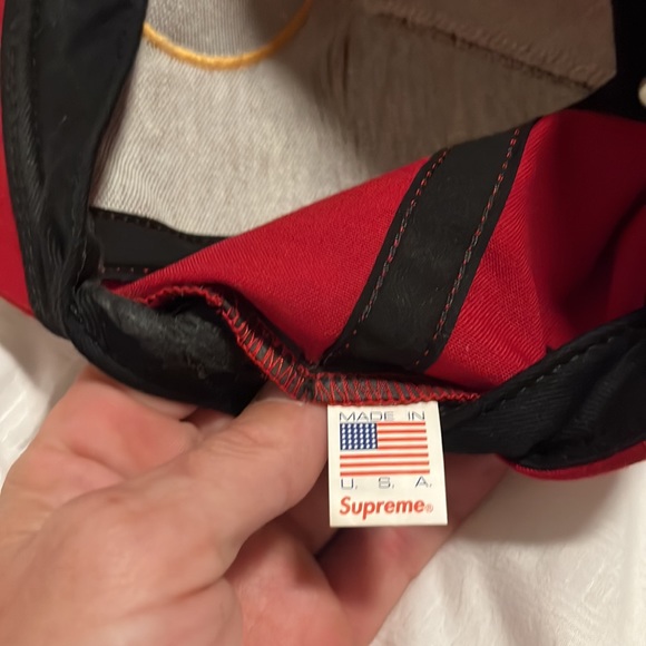 Supreme ‘F*ck Border Patrol’ snapback